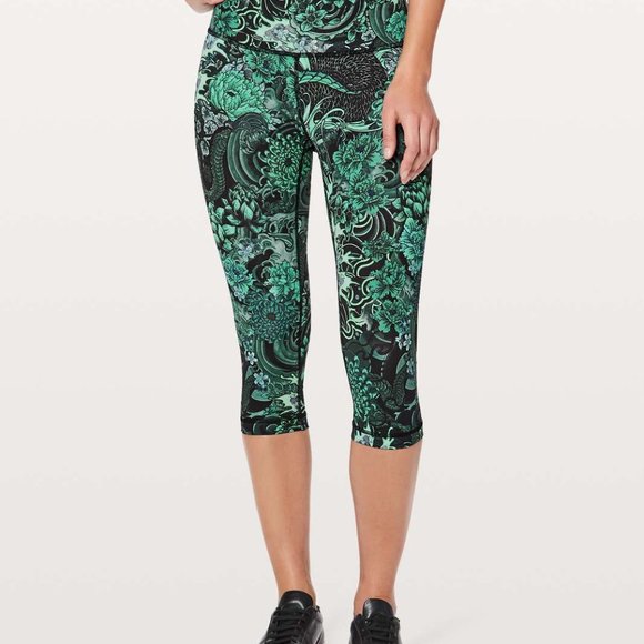 Lululemon Wunder Under Hi-Rise 1/2 Tight *Full-On Luxtreme 17"